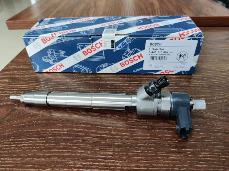 Форсунка топливная ISF 2.8 Bosch Оригинал