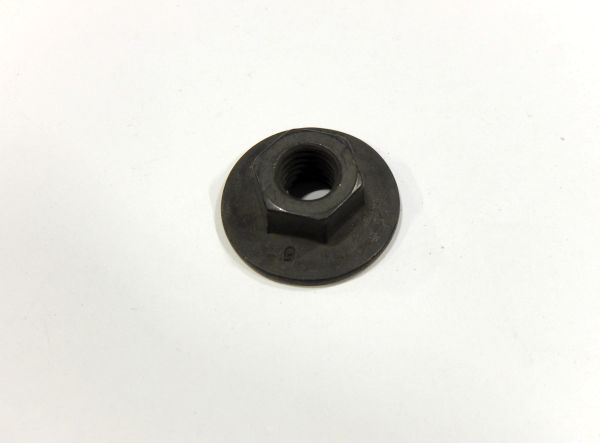 Гайка крепления крышки клапанов ISBe M8x1.25